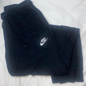 NIKE Joggers